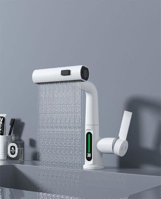 T24 Réglage de la température du robinet numérique du lavabo avec eau bouillante ODM