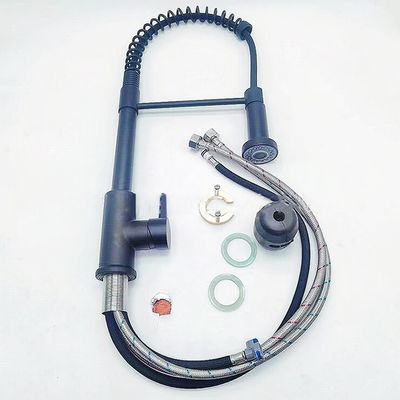 スタッドレスタイヤ 春 台所の水槽 レストラン シンク スプレーヤー 温かい冷たい水